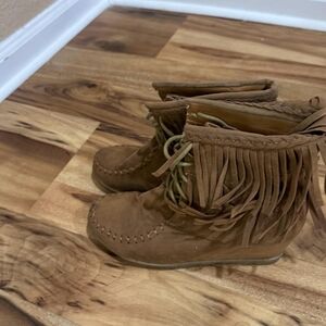 Fringed Brown Kids Boots